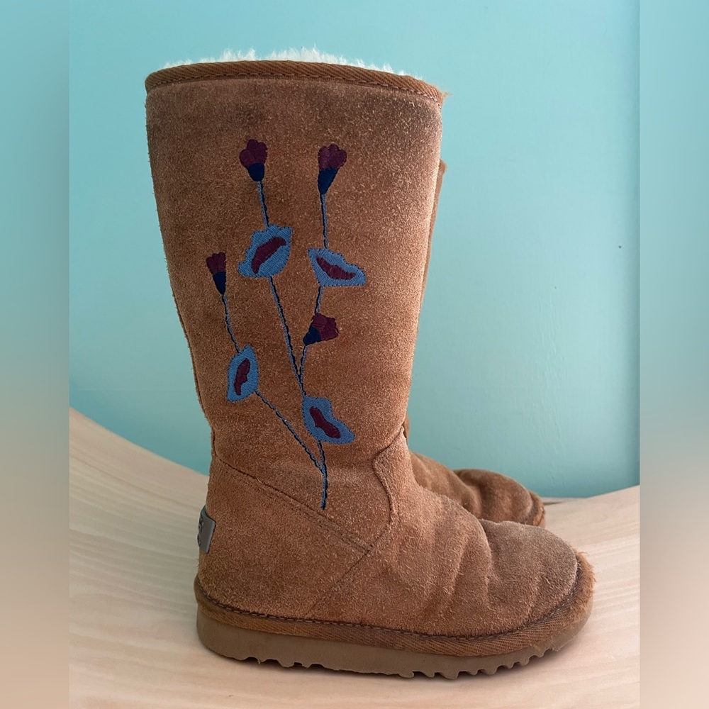 Tall UGG Boots Floral embroidery